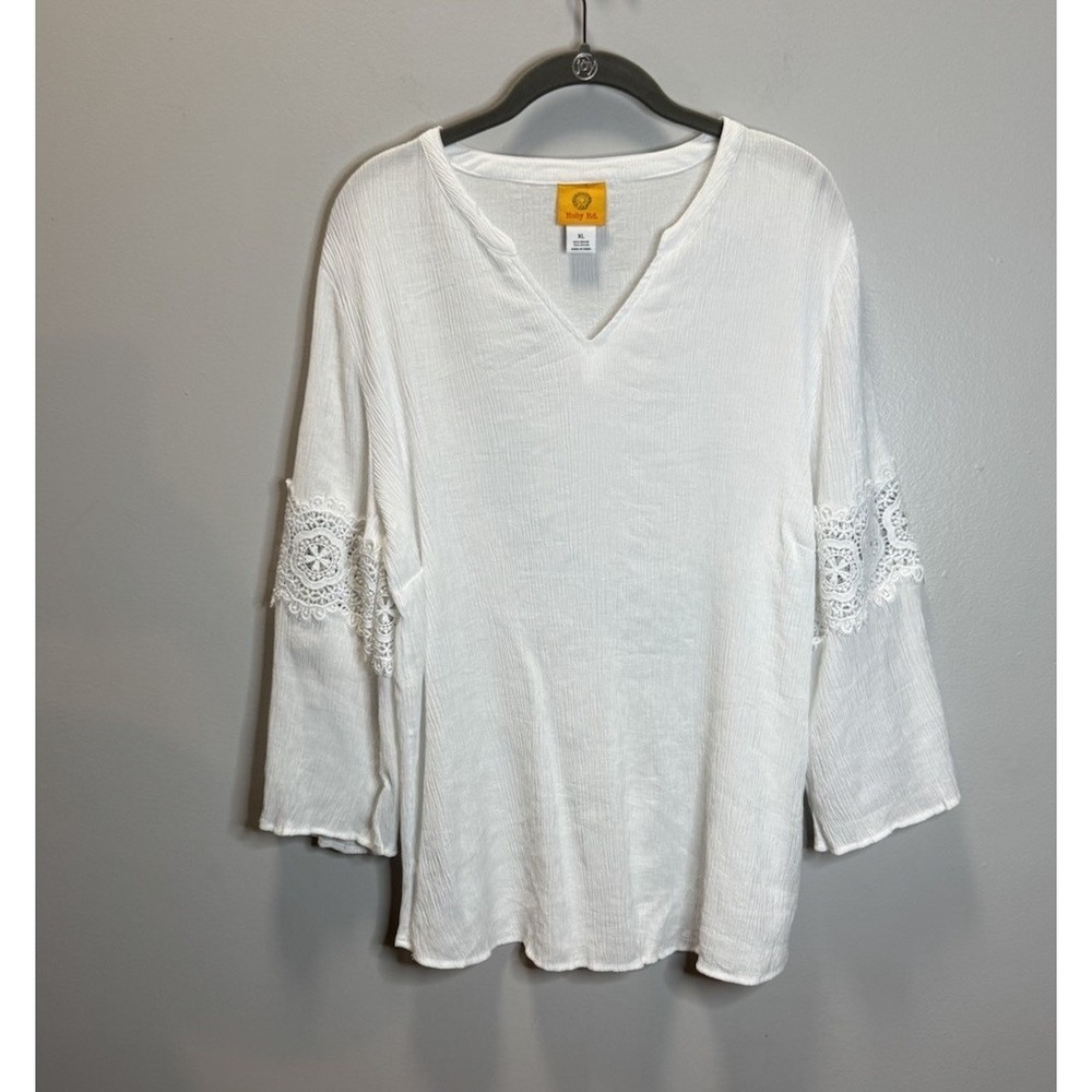 Ruby Rd Top Size XL White Crinkle Gauge Lace Accents On Sleeves Blouse